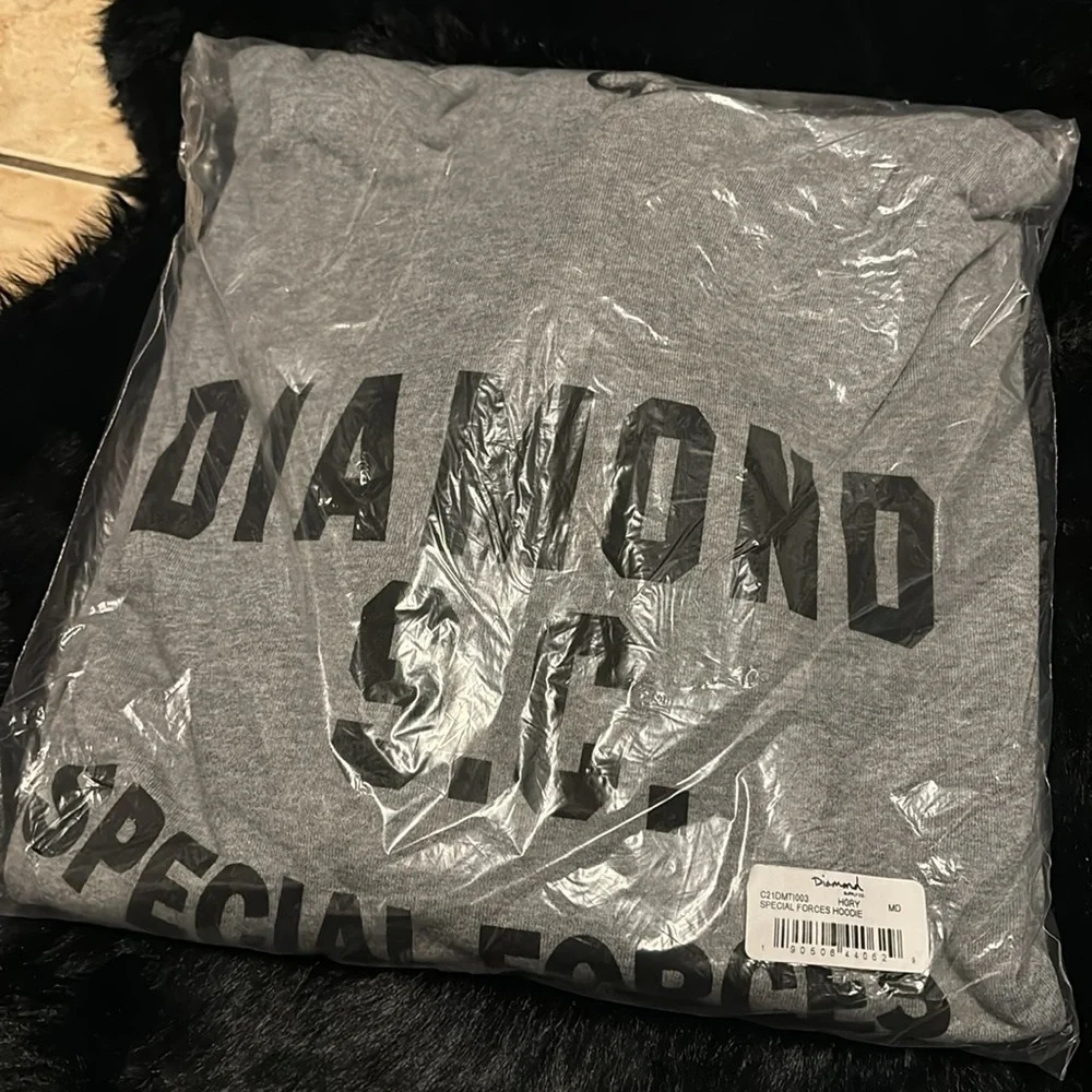 BRAND NEW Diamond supply co hoodie - Picture 2 of 3